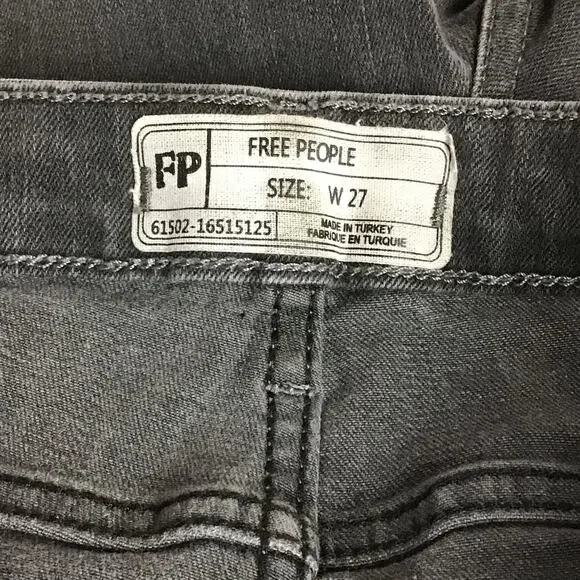 FREE PEOPLE Jeans Mid Rise Black Wash Raw Hem Straight Crop Jeans 27 Boho Goth - Picture 8 of 11